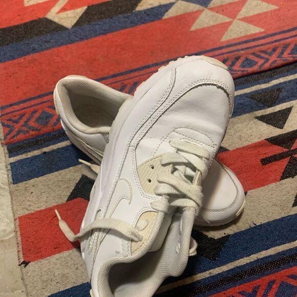 Nike Air Max 90 Triple White CN8490-100 - Picture 2 of 4